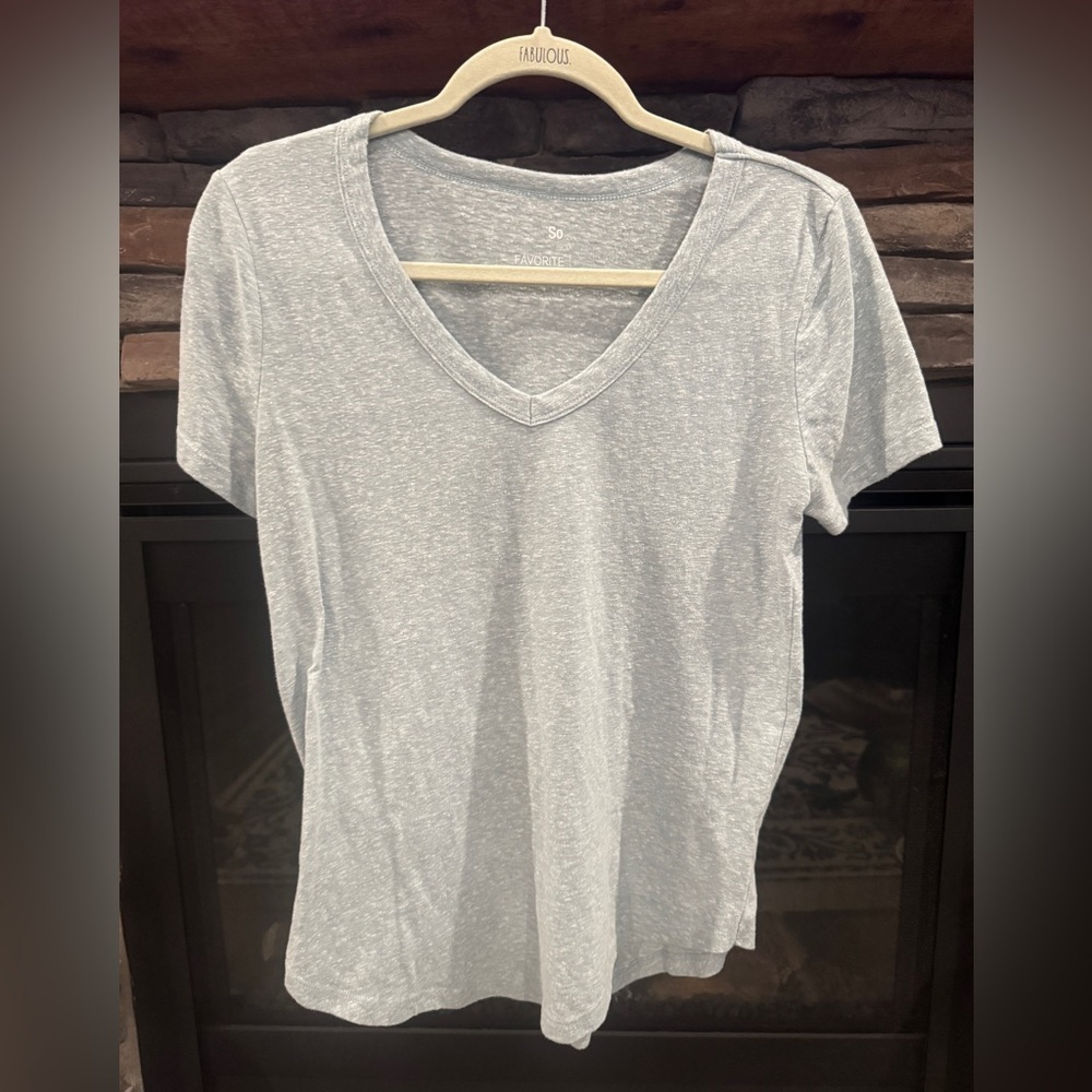 SO Light Blue V-Neck Short Sleeve Tee Size Medium
